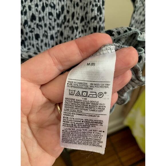 Old Navy-Long Sleeve-Ribbed Henley-Shirt-Cotton Blend-Animal Print-Gray-Girls-8 - Picture 3 of 3